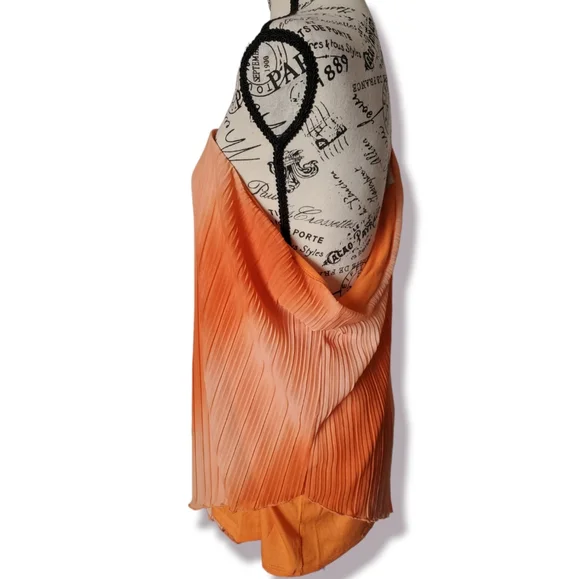 Dressbarn Top - Picture 2 of 7